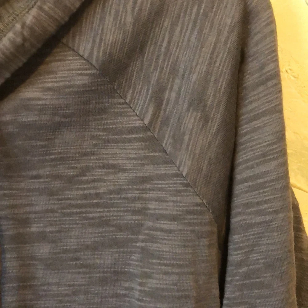 Chaser hooded shirt shirt size Small New!